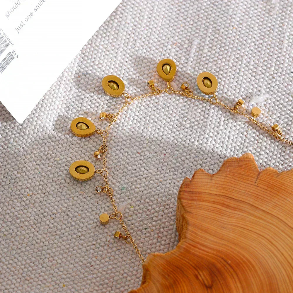 Collar con Cristales de Circonita de Colores